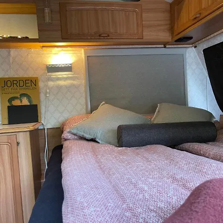 Charming Camper In Center *