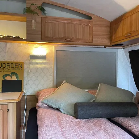 Campsite Charming Camper In Center *